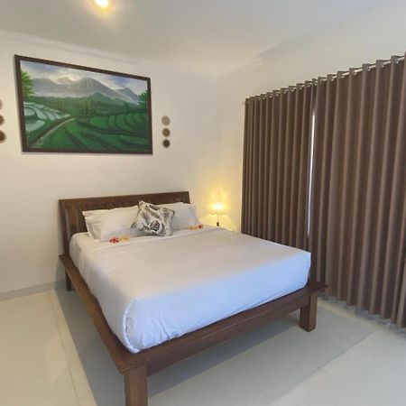 Manis Guest House Seminyak Eksteriør bilde